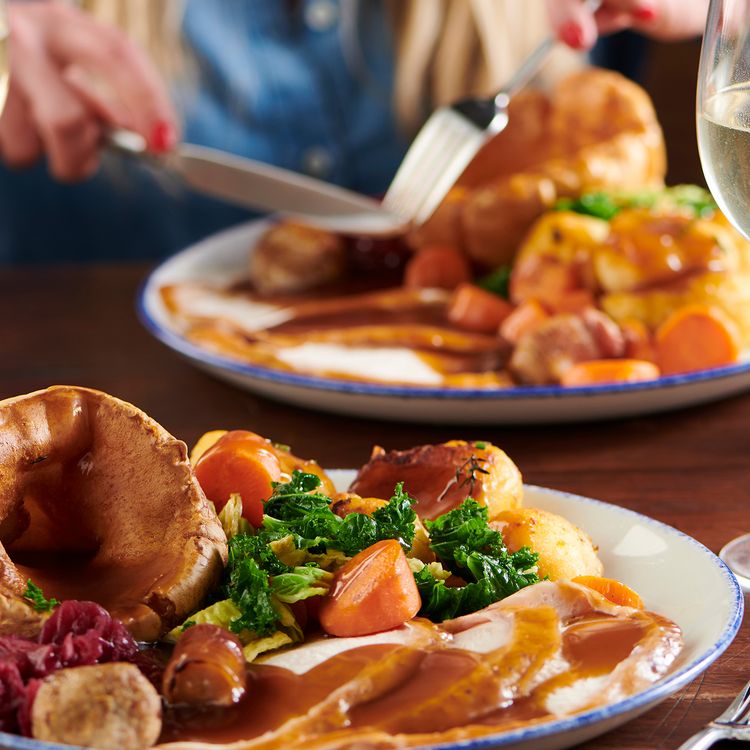 Pub Dinner Menu in Shrewsbury The Featherbed